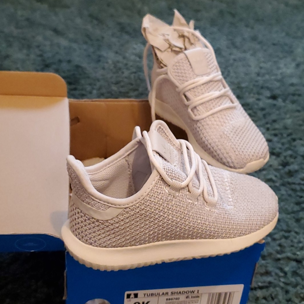 Kids shoes